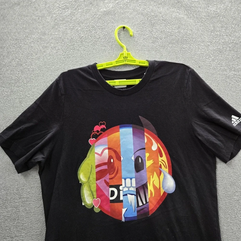 Adidas‎ Men Shirt M Black Graphic Emoji Character Logo Short Sleeve